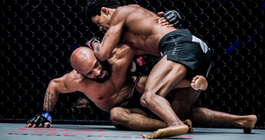 Demetrius Johnson - Adriano Moraes